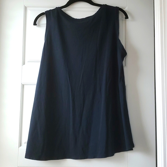 Uniqlo Ransom Limited Tank in Navy Blue (L) - Picture 2 of 3